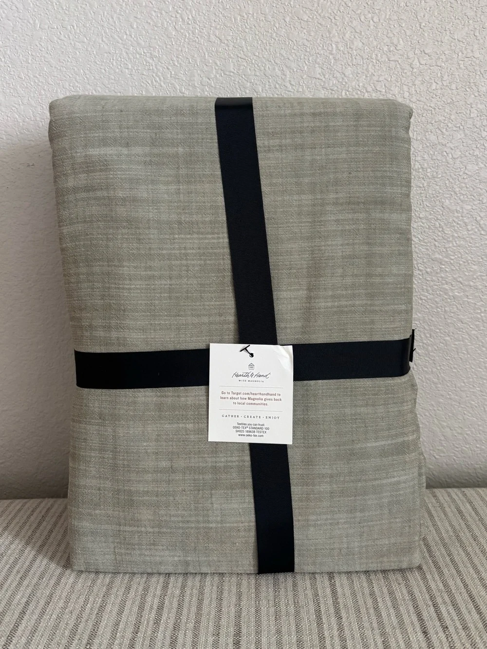NWT 3pc King Reversible Duvet Cover Set Green - Hearth & Hand with Magnolia